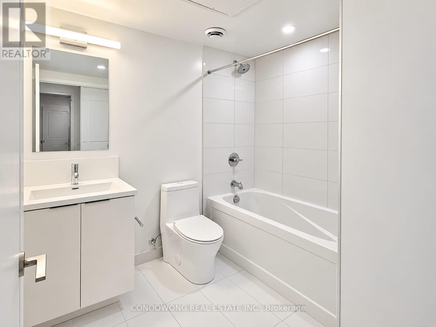 3307 - 238 Simcoe Street, Toronto, Ontario  M5T 0E2 - Photo 9 - C13700586