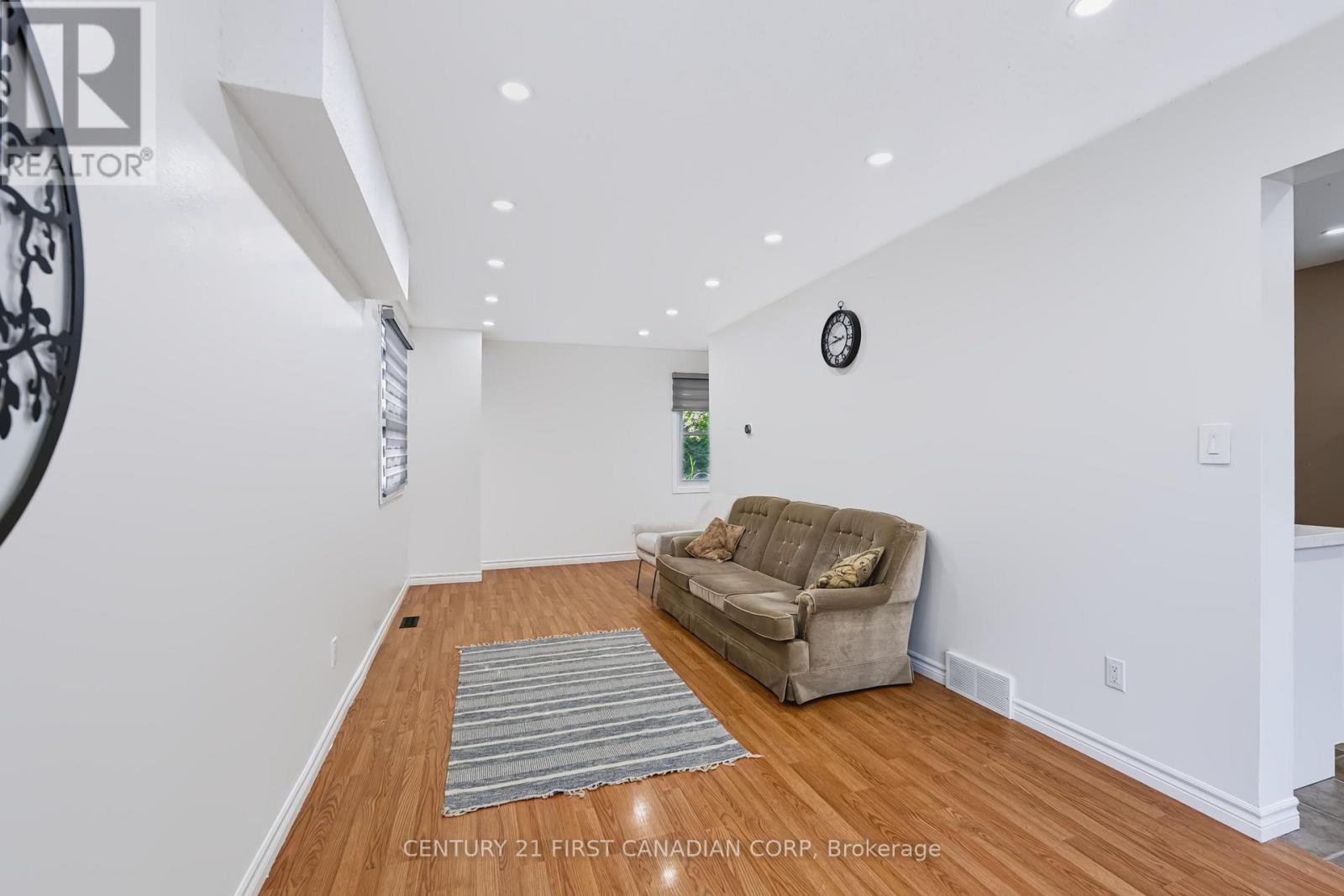 159 Walmer Gardens, London North, Ontario  N6G 4H6 - Photo 13 - X13641426