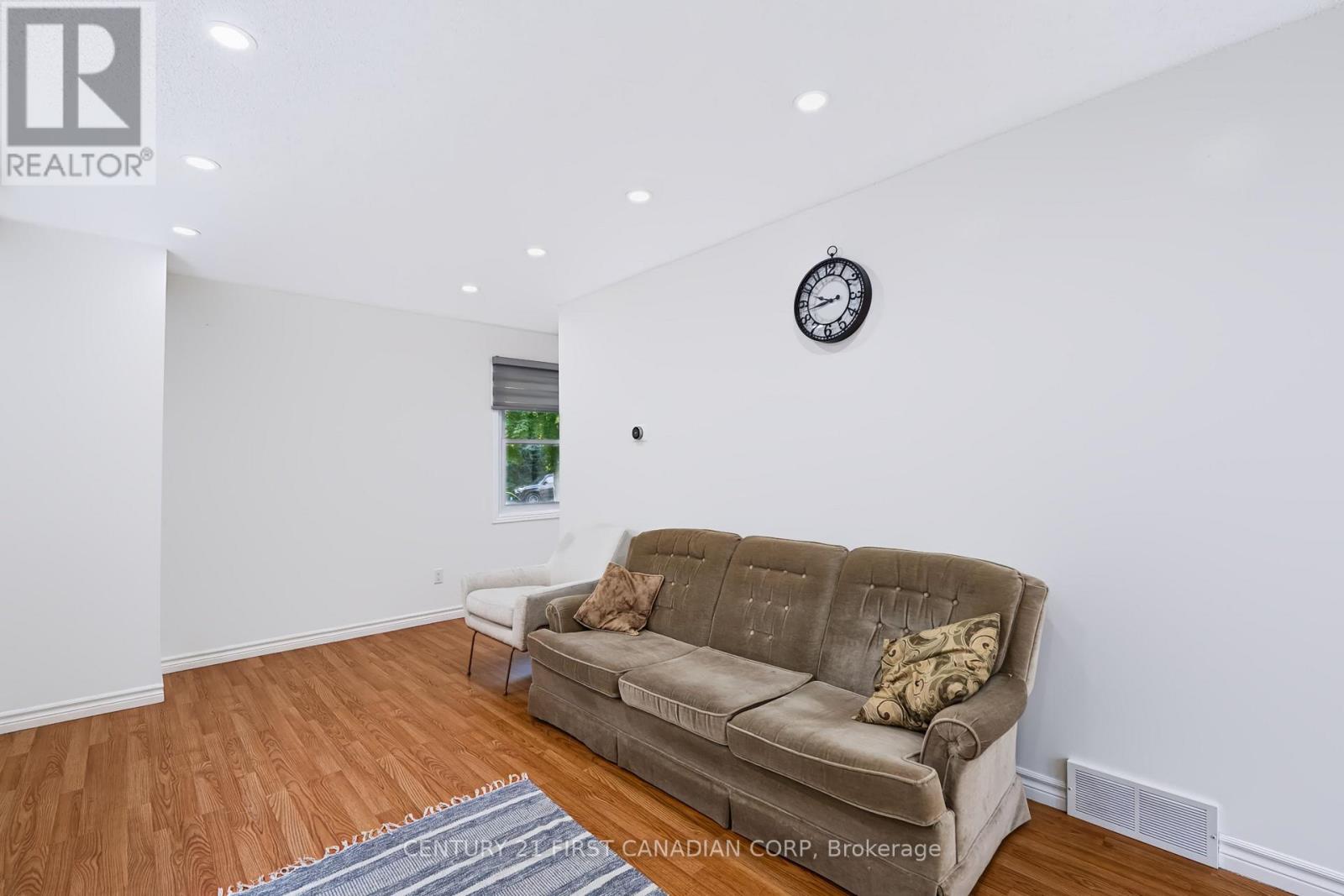 159 Walmer Gardens, London North, Ontario  N6G 4H6 - Photo 14 - X13641426
