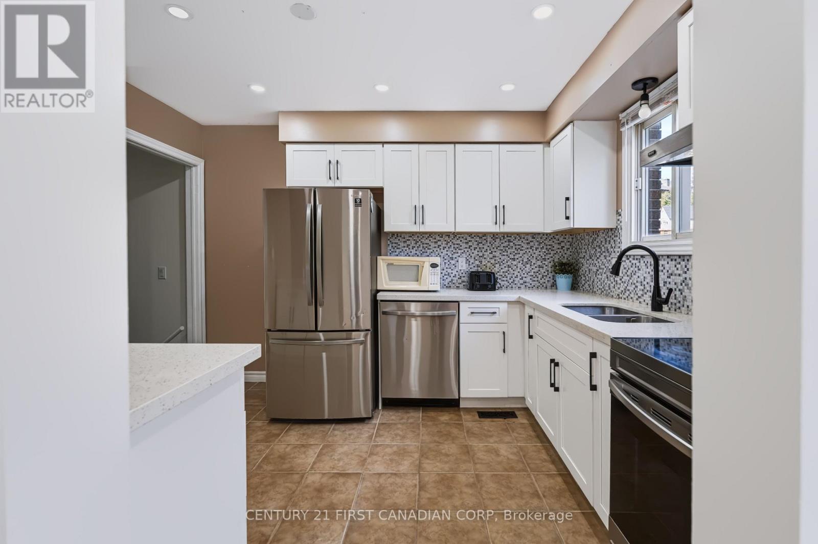 159 Walmer Gardens, London North, Ontario  N6G 4H6 - Photo 17 - X13641426