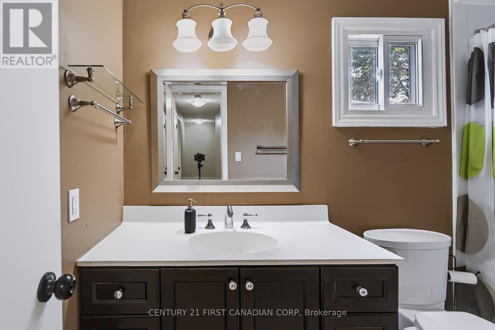 159 Walmer Gardens, London North, Ontario  N6G 4H6 - Photo 36 - X13641426