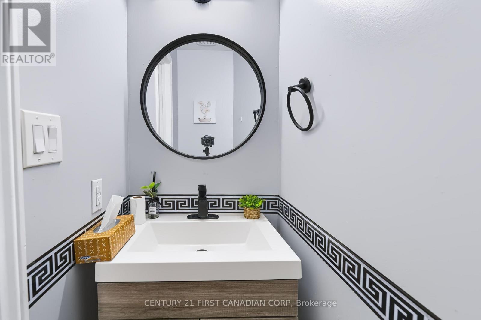 159 Walmer Gardens, London North, Ontario  N6G 4H6 - Photo 40 - X13641426