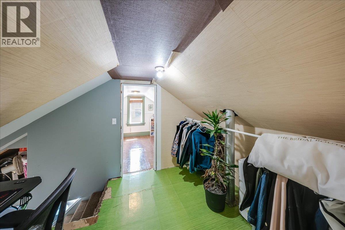128 Haig Street, Warfield, British Columbia  V1R 2L9 - Photo 20 - 10400953