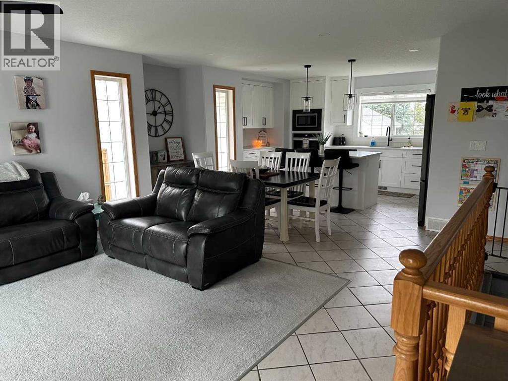 8 Westpoint Drive, Didsbury, Alberta  T0M 0W0 - Photo 14 - A2345427