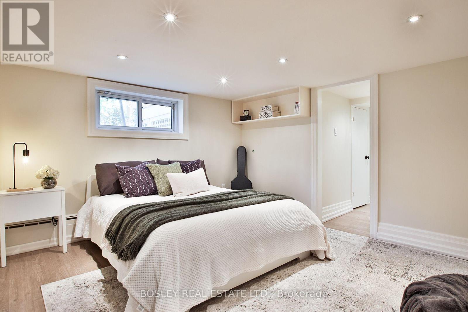 34 Edgecombe Avenue, Toronto, Ontario  M5M 2X2 - Photo 35 - C13780622