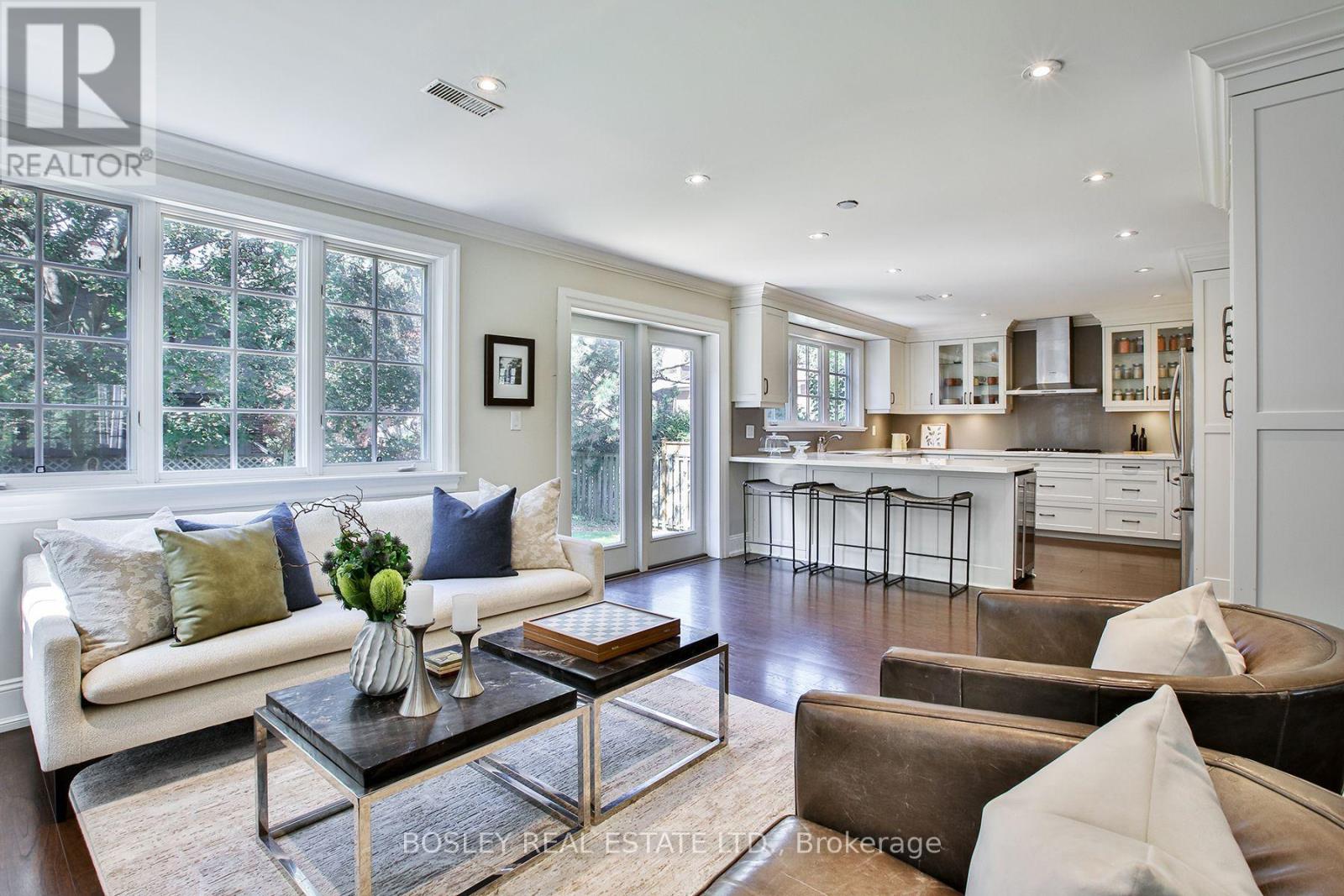 34 Edgecombe Avenue, Toronto, Ontario  M5M 2X2 - Photo 7 - C13780622