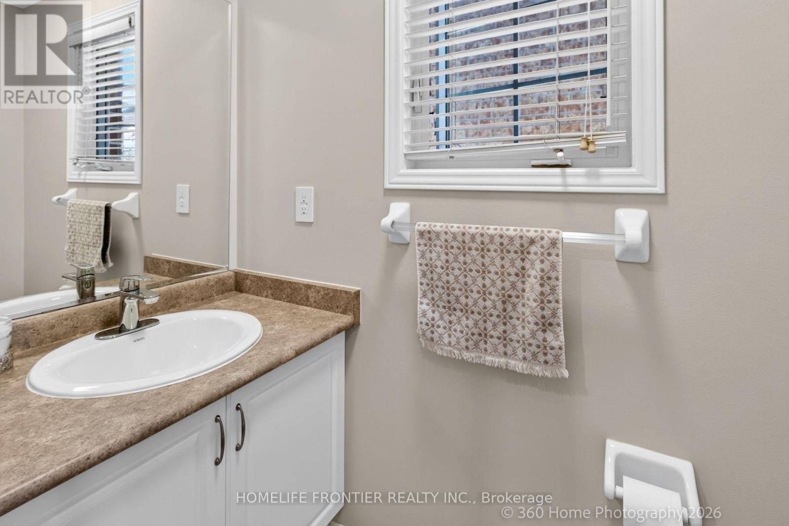 312 Lauderdale Drive, Vaughan, Ontario  L6A 0N7 - Photo 7 - N13777670
