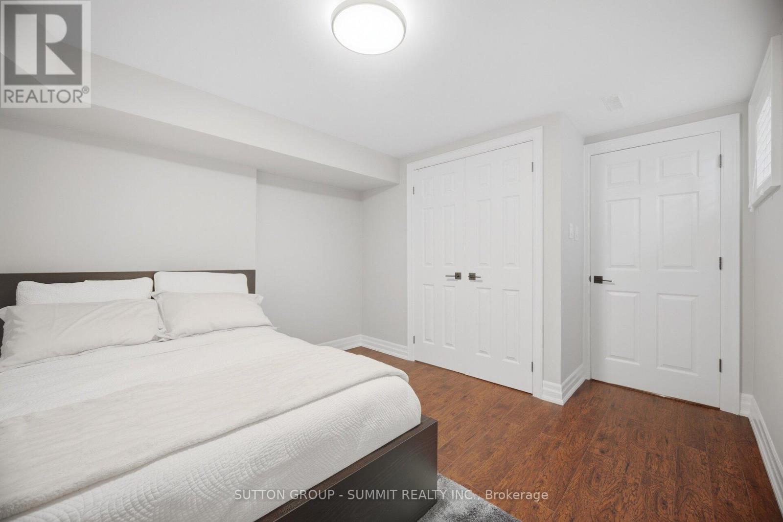 2017 Lady Di Court Nw, Mississauga, Ontario  L5K 2N1 - Photo 33 - W13791662