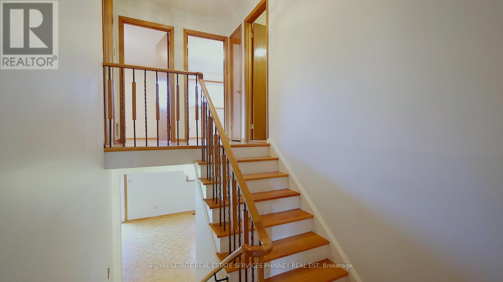 1633 Warren Drive, Mississauga (Rathwood), Ontario  L4W 2X1 - Photo 10 - W13791768