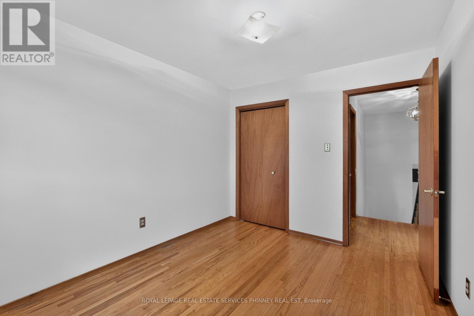 1633 Warren Drive, Mississauga (Rathwood), Ontario  L4W 2X1 - Photo 13 - W13791768