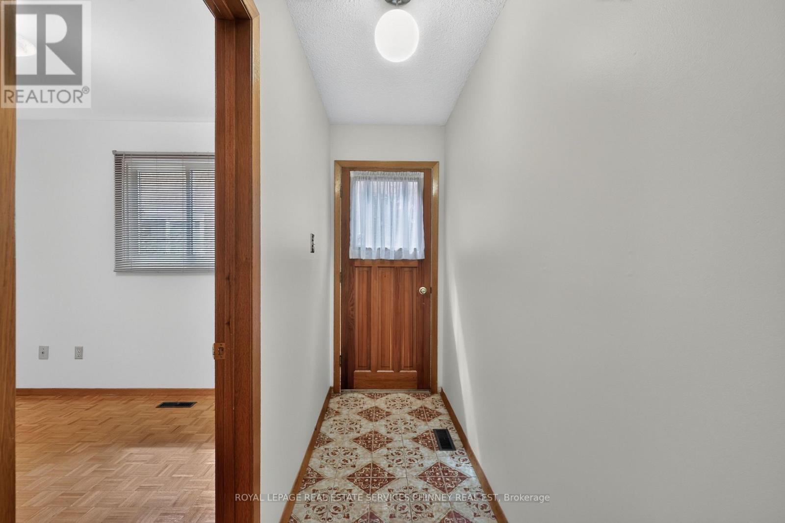 1633 Warren Drive, Mississauga (Rathwood), Ontario  L4W 2X1 - Photo 20 - W13791768