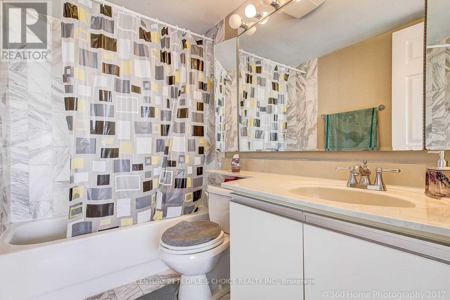 1601 - 335 Webb Drive, Mississauga, Ontario  L5B 4A1 - Photo 11 - W13791782