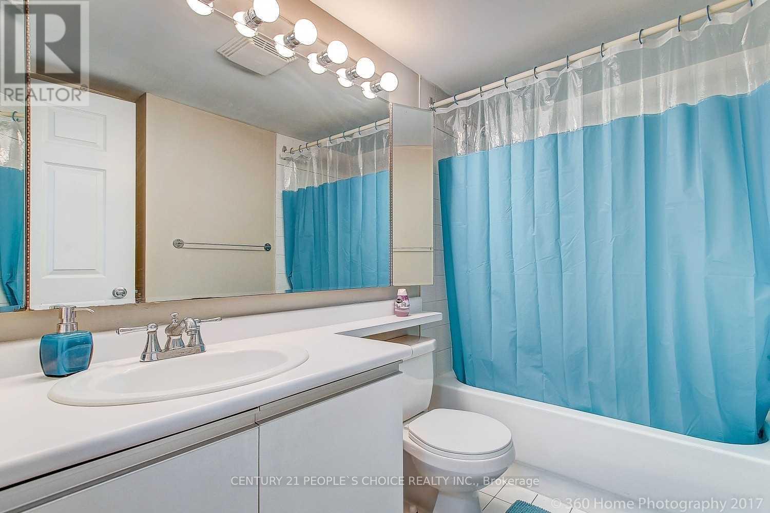 1601 - 335 Webb Drive, Mississauga, Ontario  L5B 4A1 - Photo 12 - W13791782