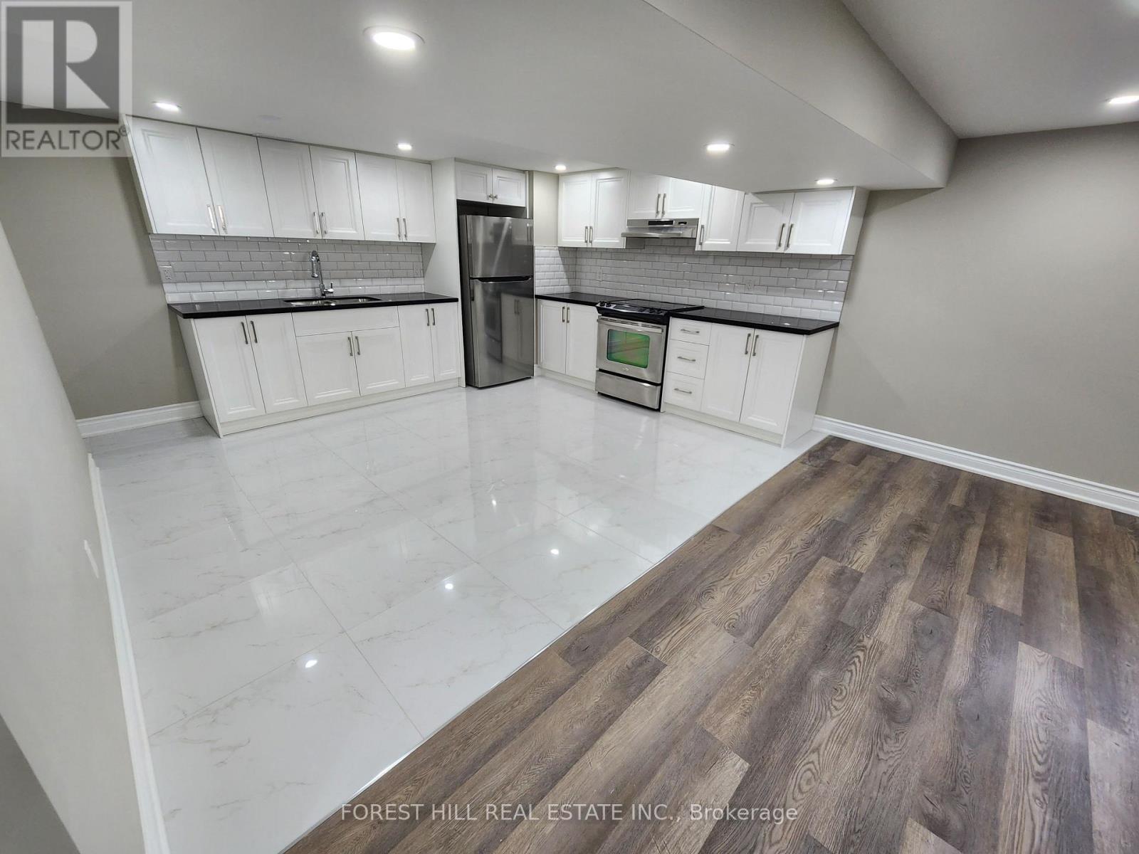 Lower - 2577 Whaley Drive, Mississauga, Ontario  L5B 1X1 - Photo 2 - W13791802