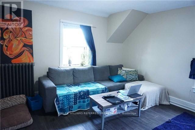 Upper - 591 Jane Street, Toronto, Ontario  M6S 4A3 - Photo 12 - W13791806