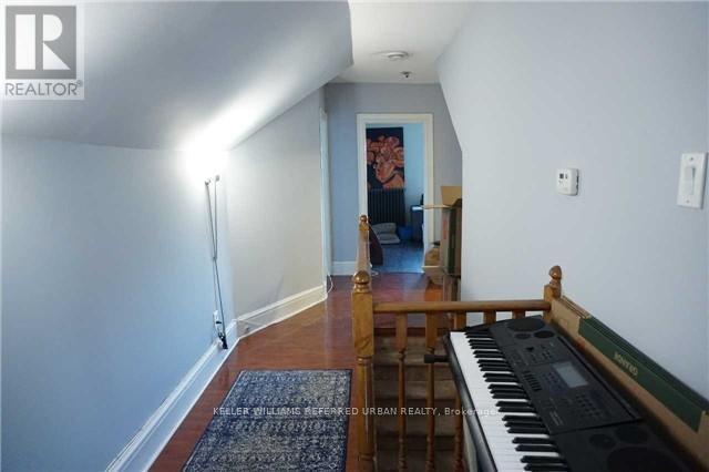 Upper - 591 Jane Street, Toronto, Ontario  M6S 4A3 - Photo 15 - W13791806