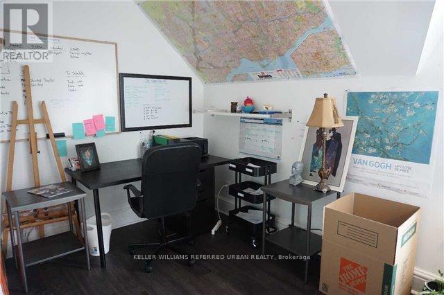 Upper - 591 Jane Street, Toronto, Ontario  M6S 4A3 - Photo 5 - W13791806