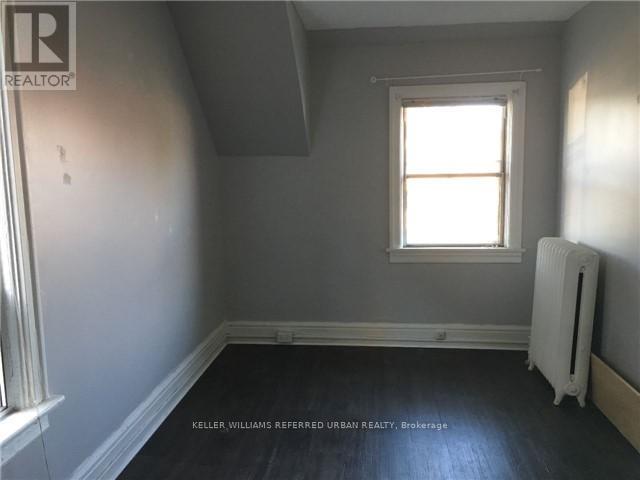Upper - 591 Jane Street, Toronto, Ontario  M6S 4A3 - Photo 9 - W13791806