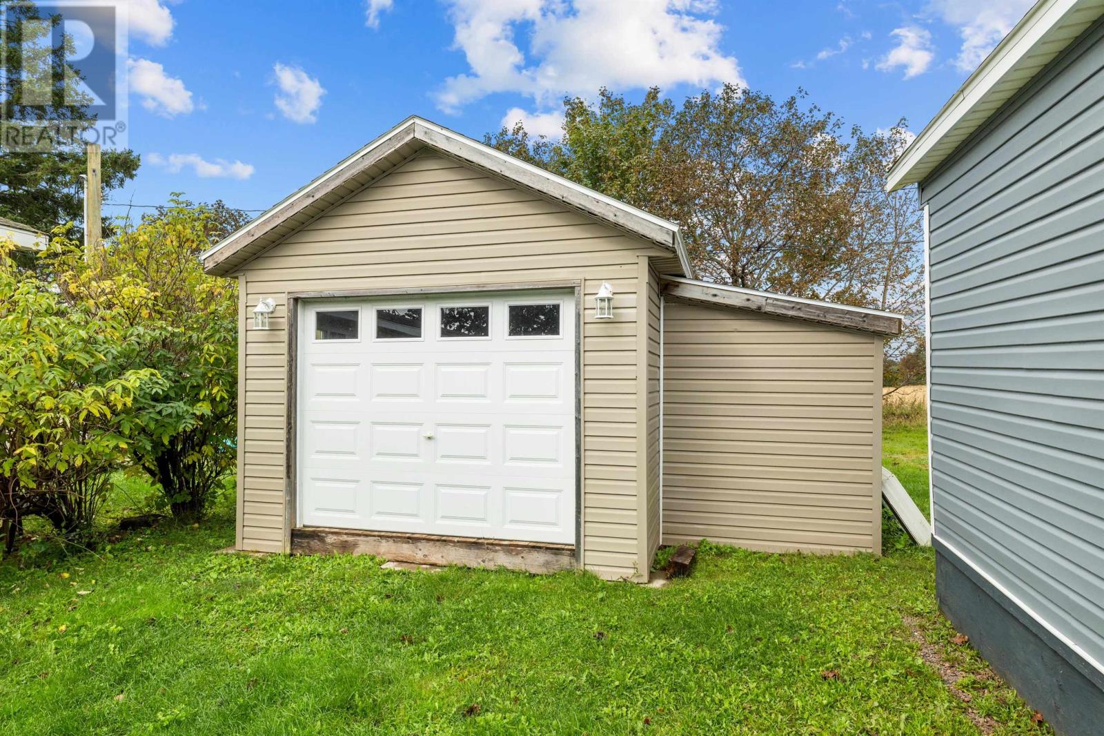 9 Linkletter Estates, Summerside, Prince Edward Island  C1N 4B2 - Photo 31 - 202623495