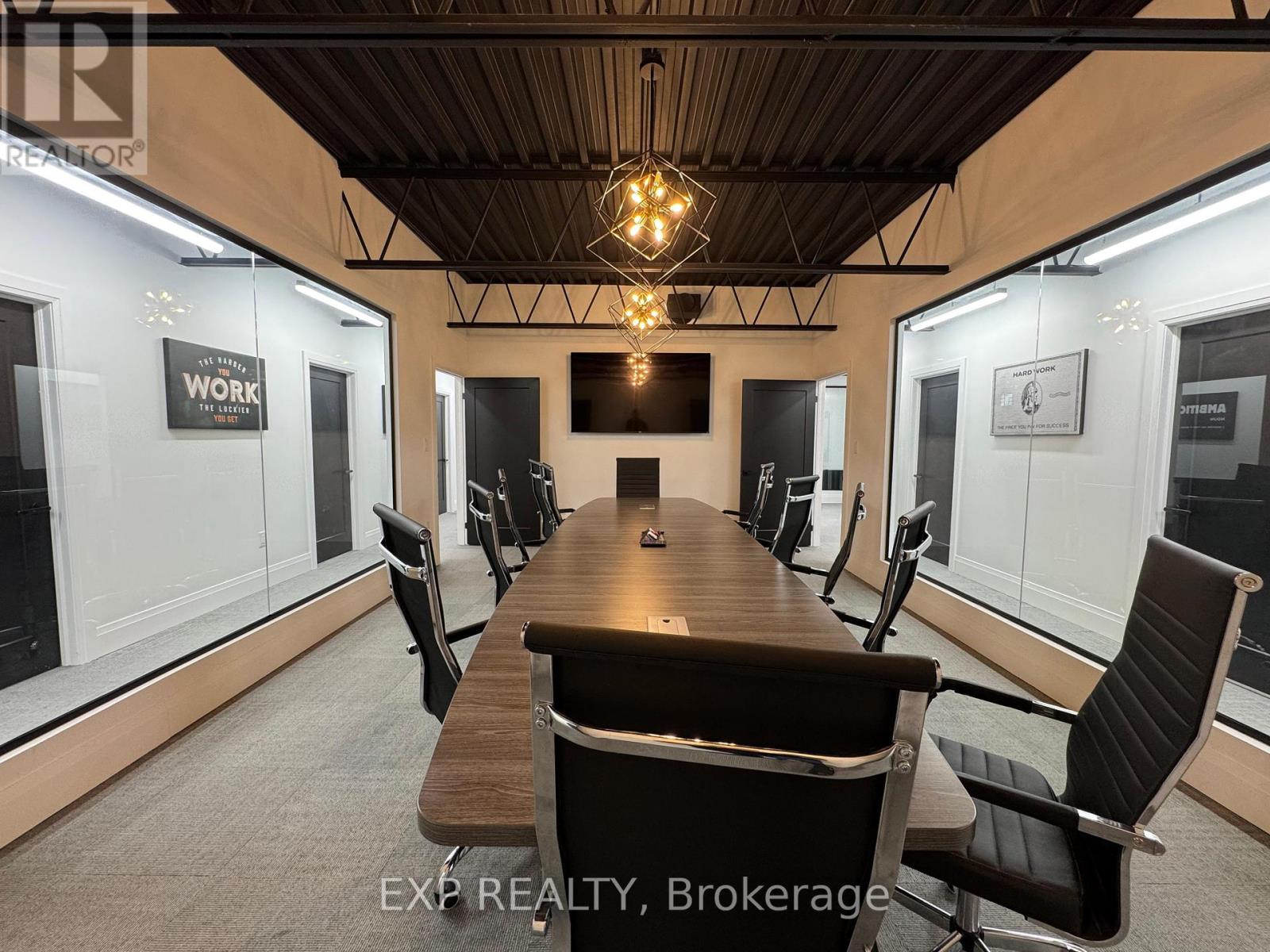 Office #1 - 156 Parkdale Avenue N, Hamilton, Ontario  L8H 5X2 - Photo 3 - X13791758