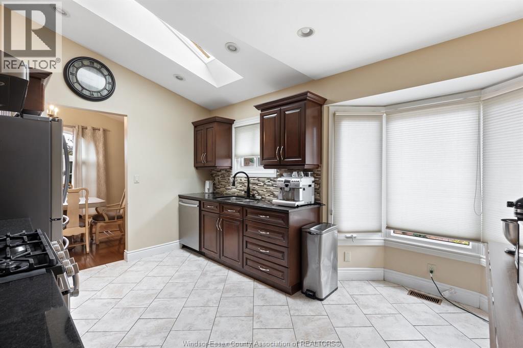 2085 Edgemore, Lasalle, Ontario  N9H 2J9 - Photo 11 - 26022800