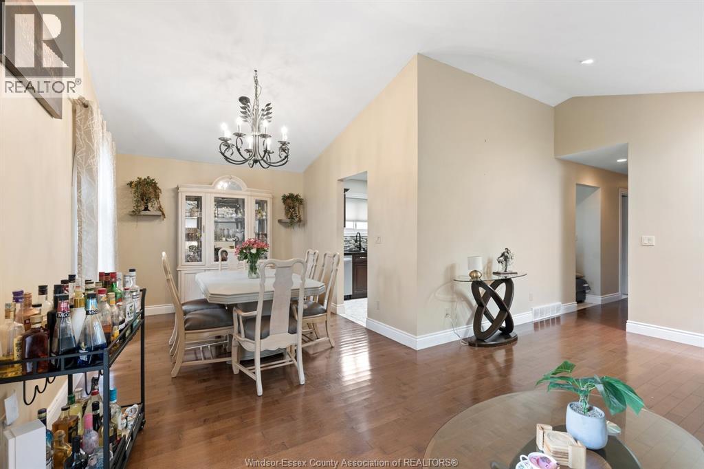 2085 Edgemore, Lasalle, Ontario  N9H 2J9 - Photo 8 - 26022800