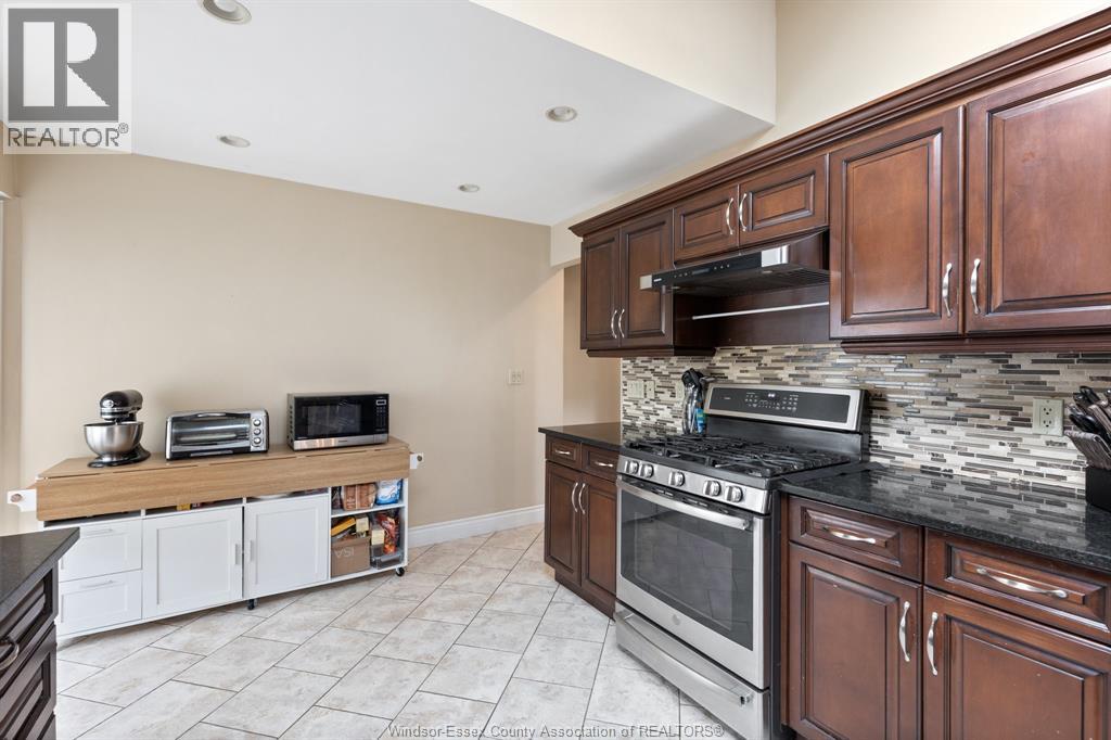 2085 Edgemore, Lasalle, Ontario  N9H 2J9 - Photo 13 - 26022800