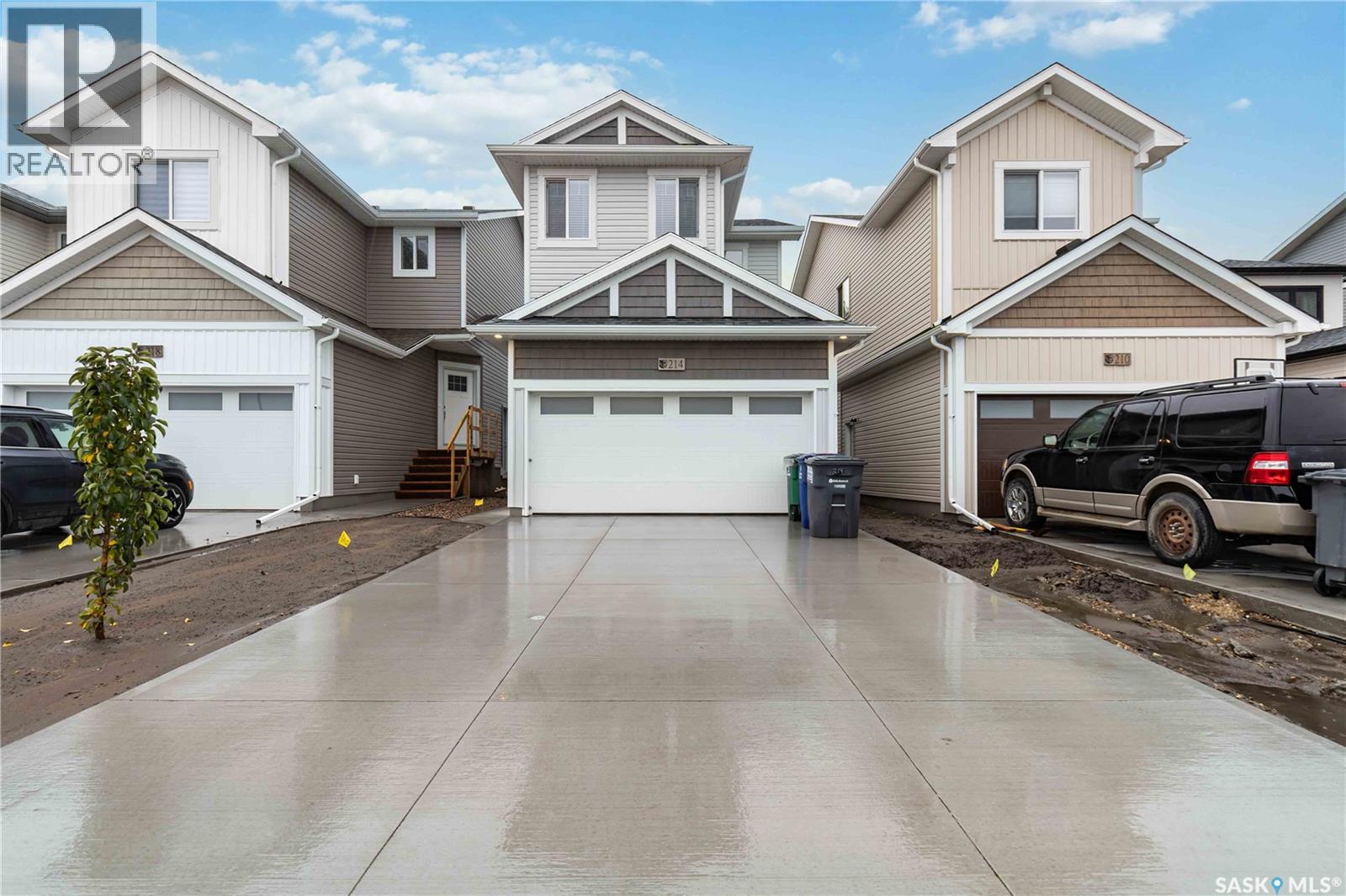 214 Antonini Court, Saskatoon, Saskatchewan  S7L 7P3 - Photo 2 - SK048466