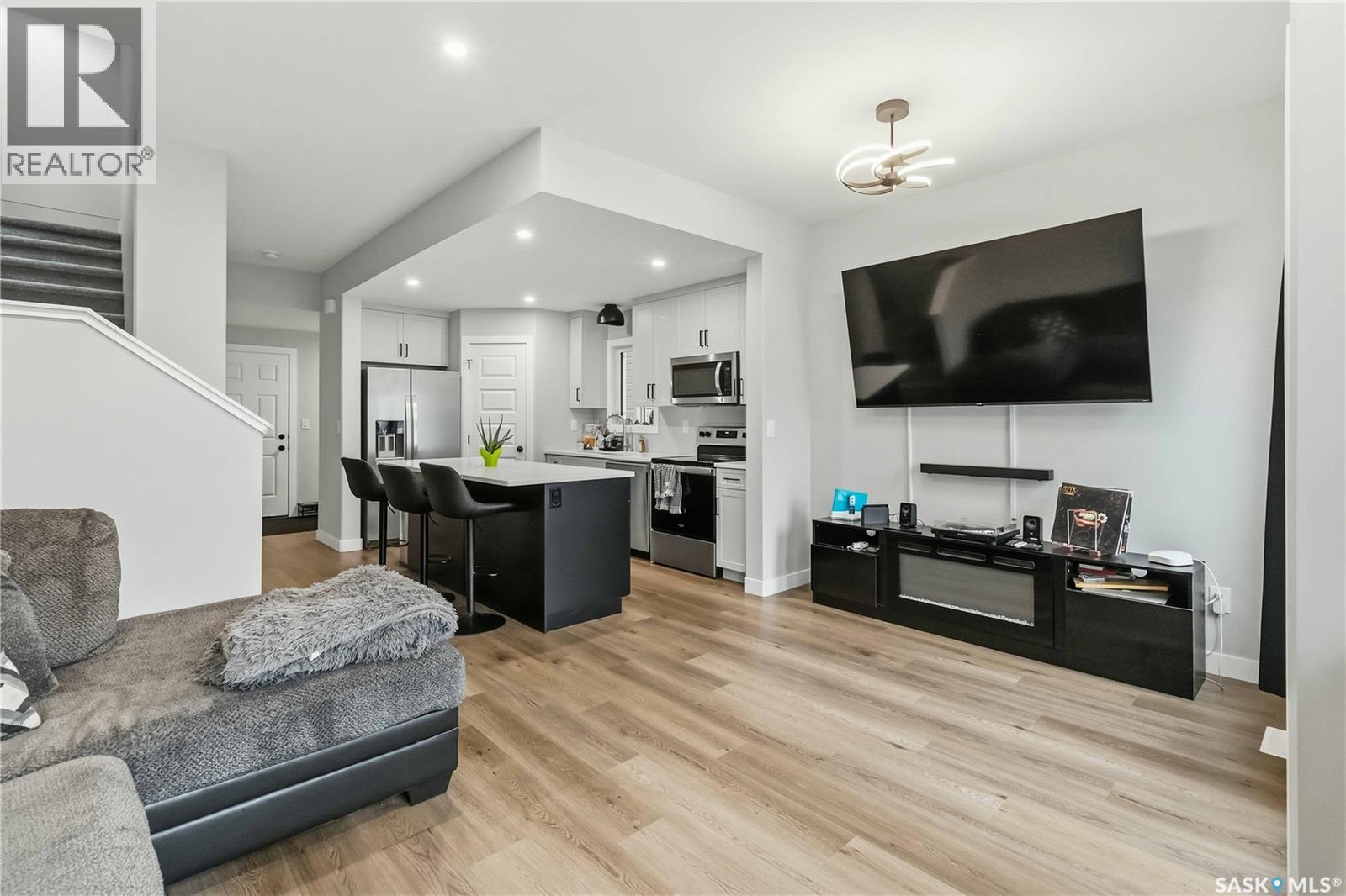 214 Antonini Court, Saskatoon, Saskatchewan  S7L 7P3 - Photo 6 - SK048466