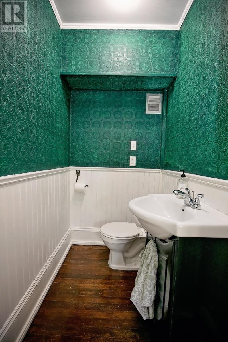 61 Victoria Street W, Amherst, Nova Scotia  B4H 1C3 - Photo 22 - 202623498