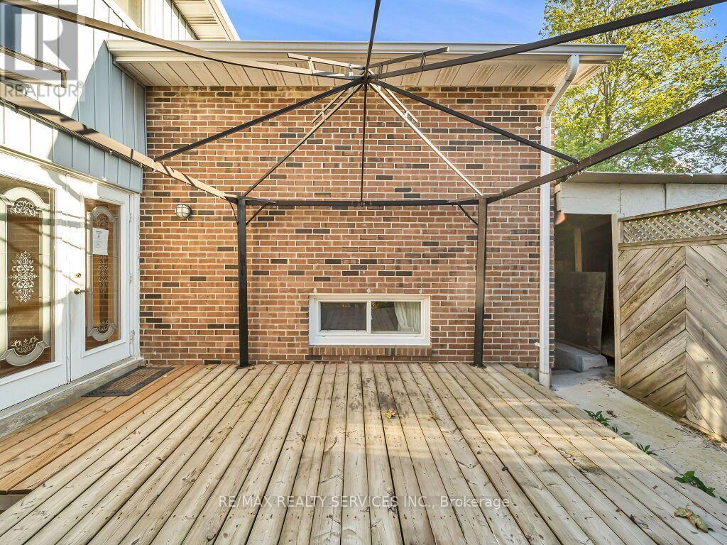 41 Simmons Boulevard, Brampton, Ontario  L6V 3V4 - Photo 40 - W13787236