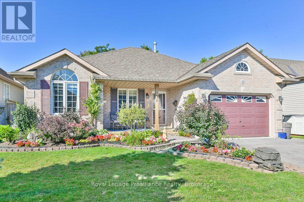 36 Heartwood Drive, Belleville, Ontario  K8P 5L9 - Photo 1 - X13791942