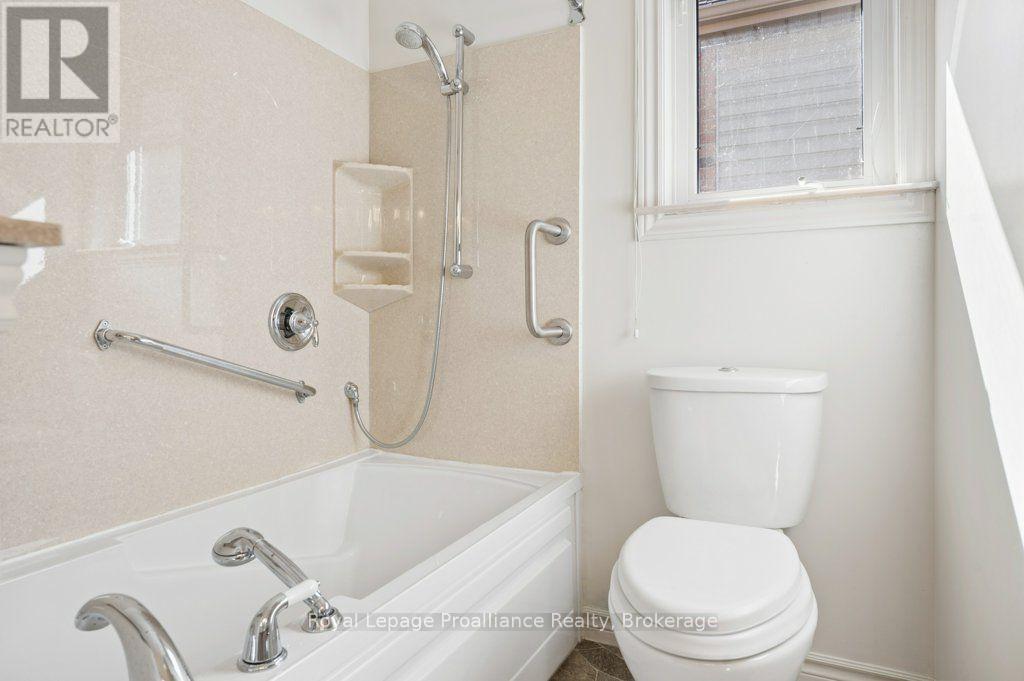36 Heartwood Drive, Belleville, Ontario  K8P 5L9 - Photo 23 - X13791942