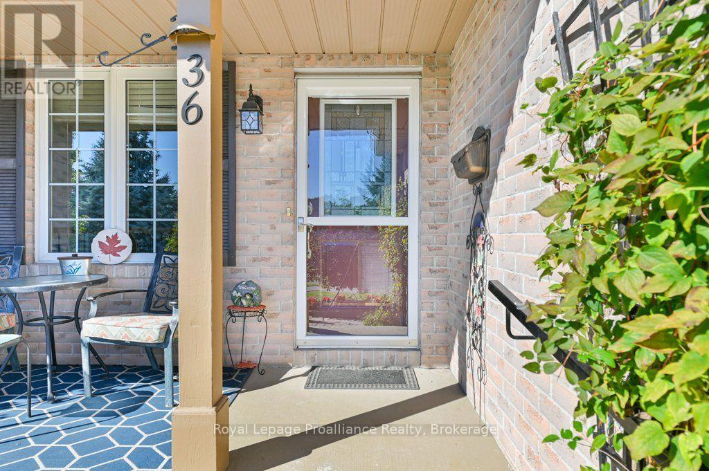 36 Heartwood Drive, Belleville, Ontario  K8P 5L9 - Photo 5 - X13791942