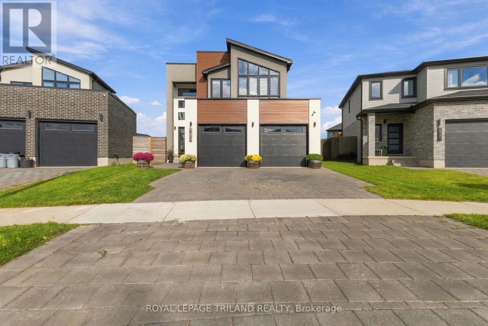 2985 Heardcreek Trail, London North, Ontario  N6G 0X8 - Photo 2 - X13792008