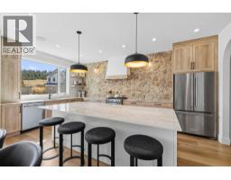 4231 Russo Street, Kelowna, British Columbia  V1W 0C6 - Photo 3 - 10400152