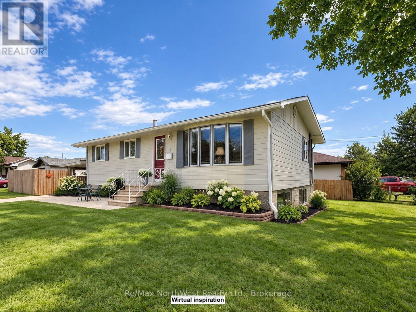 1 KIRKPATRICK AVENUE, Kenora, Ontario