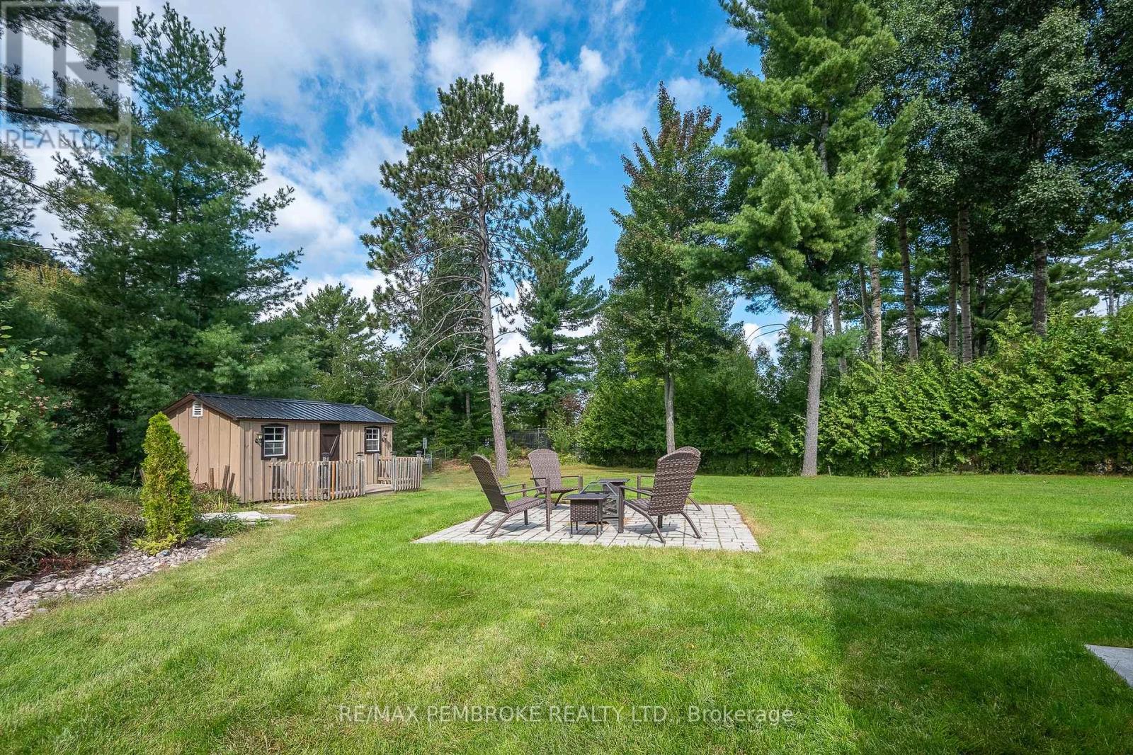 221 Oriole Crescent, Petawawa, Ontario  K8H 0A7 - Photo 12 - X13791956