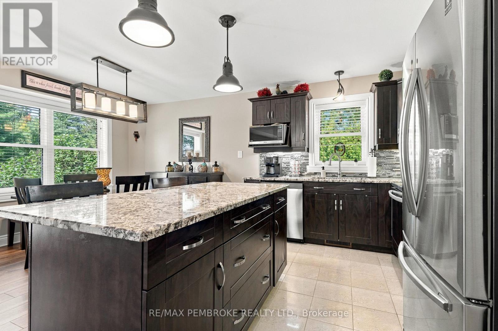 221 Oriole Crescent, Petawawa, Ontario  K8H 0A7 - Photo 22 - X13791956