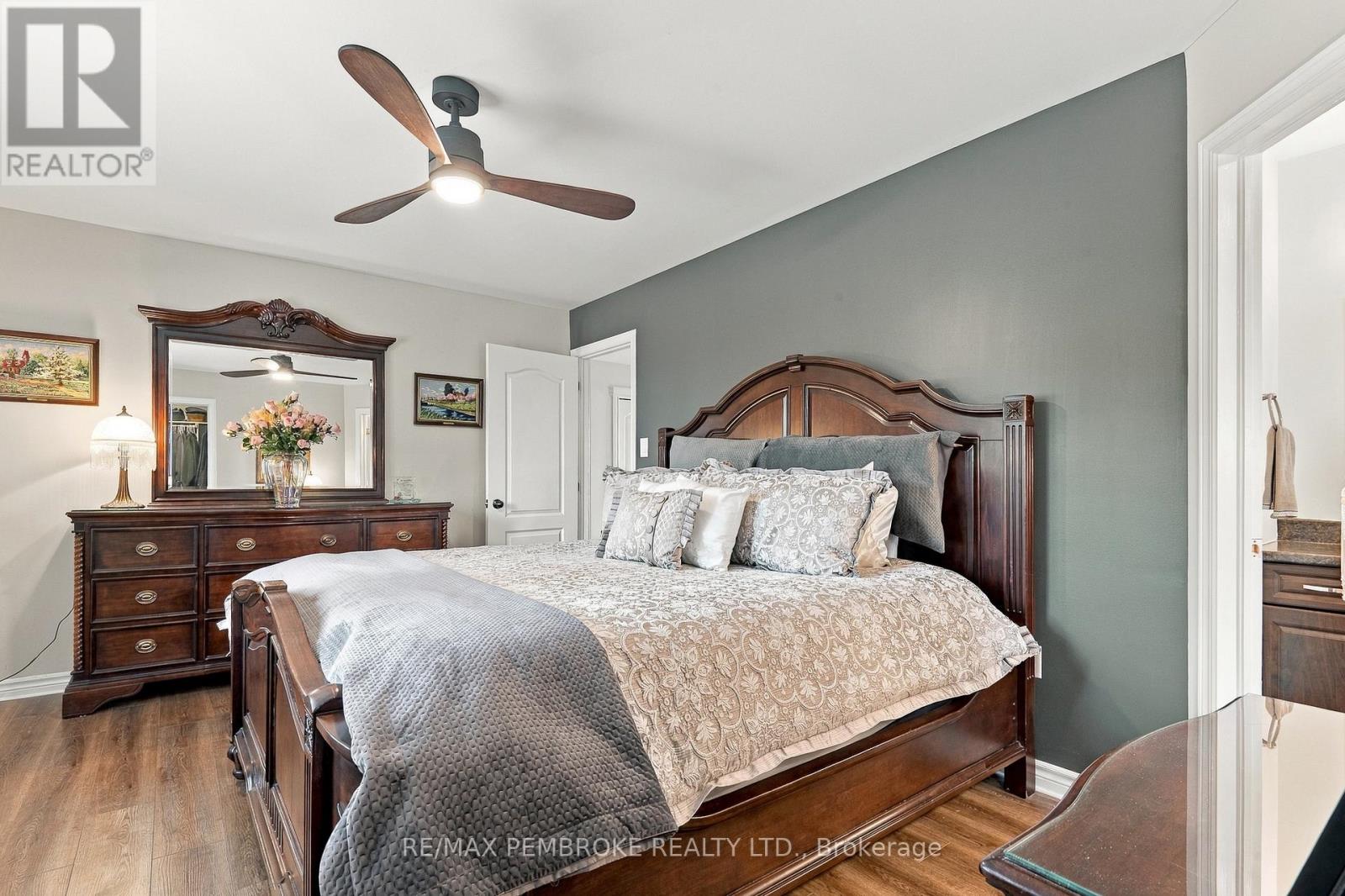 221 Oriole Crescent, Petawawa, Ontario  K8H 0A7 - Photo 31 - X13791956