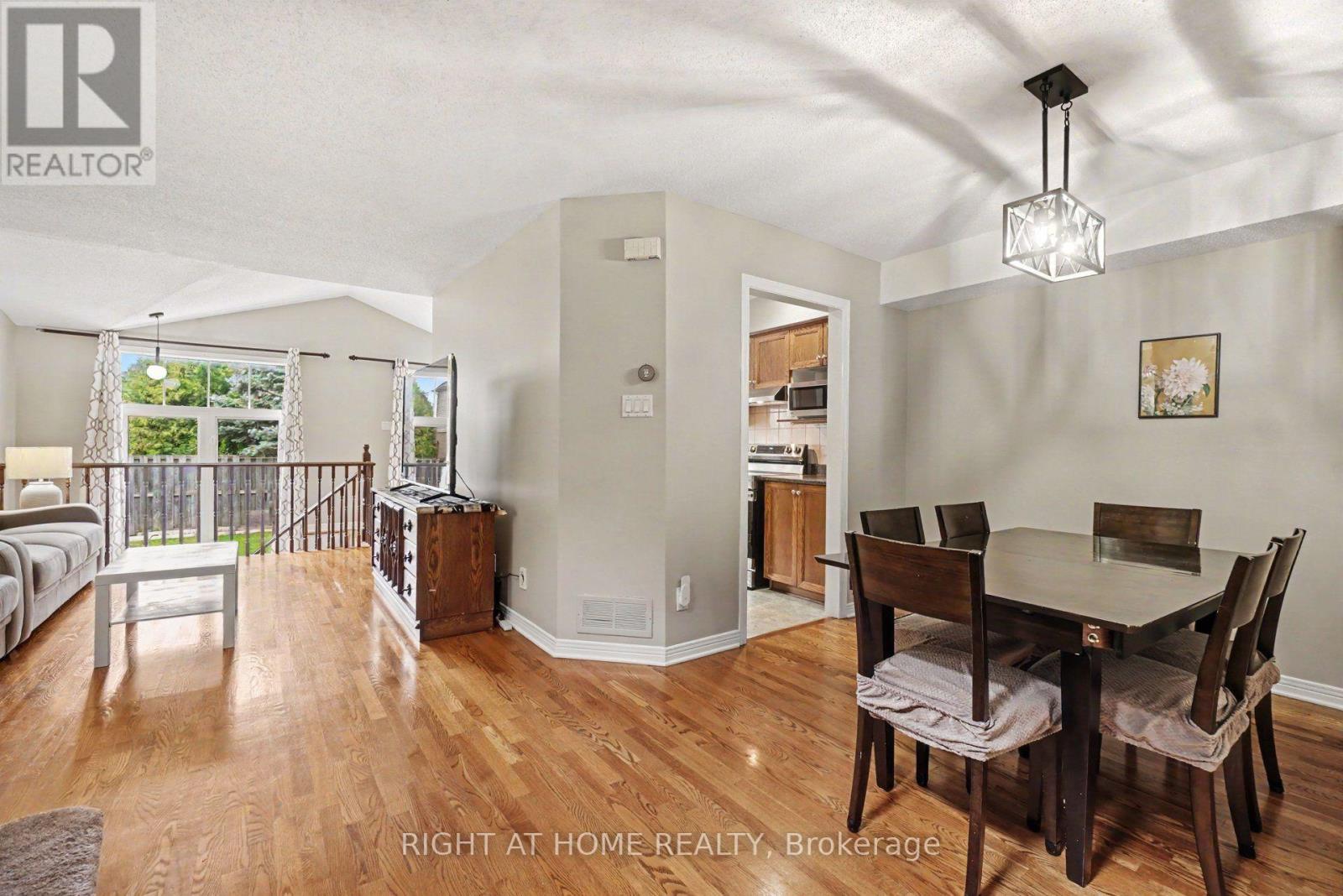 623 Wild Shore Crescent, Ottawa, Ontario  K1V 1T3 - Photo 10 - X13791868