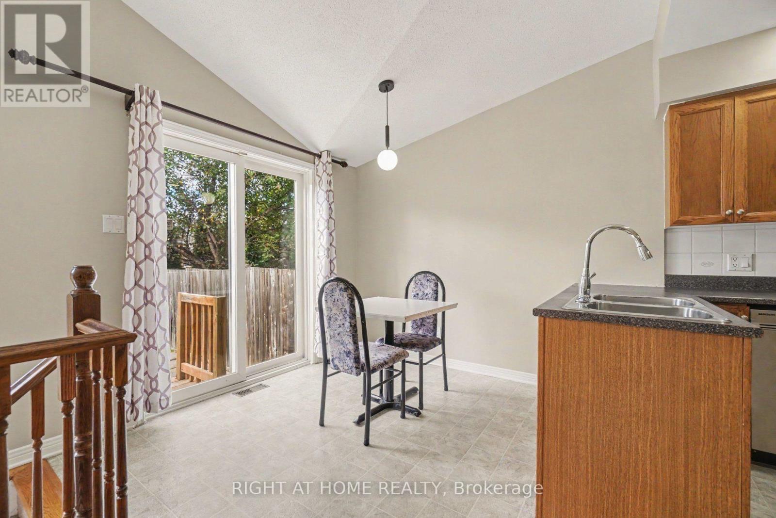 623 Wild Shore Crescent, Ottawa, Ontario  K1V 1T3 - Photo 14 - X13791868