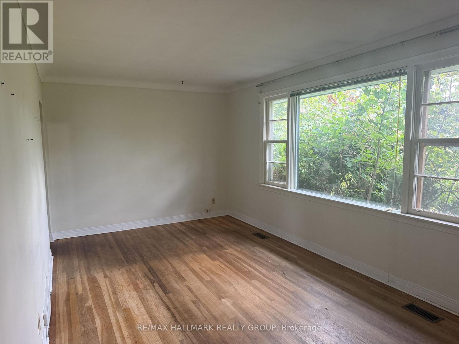 16 Donegal Road, Ottawa, Ontario  K2S 1P7 - Photo 3 - X13791890