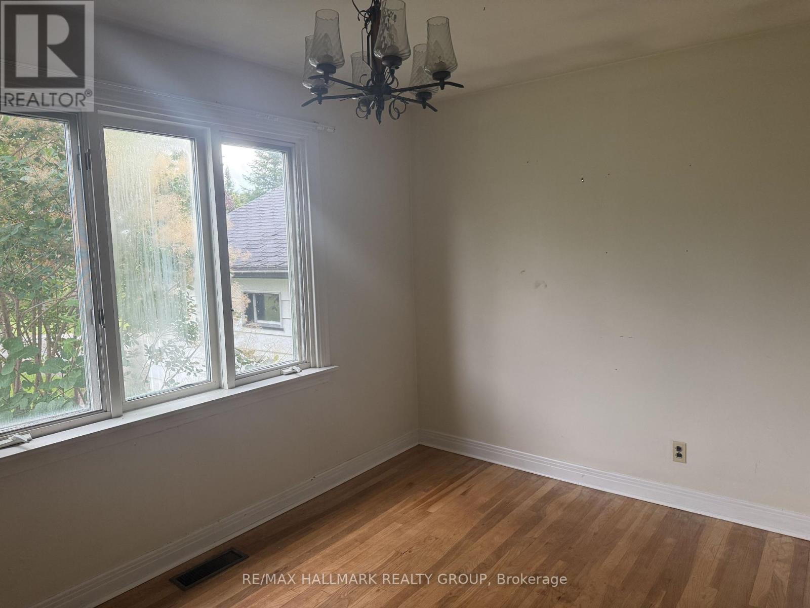 16 Donegal Road, Ottawa, Ontario  K2S 1P7 - Photo 5 - X13791890