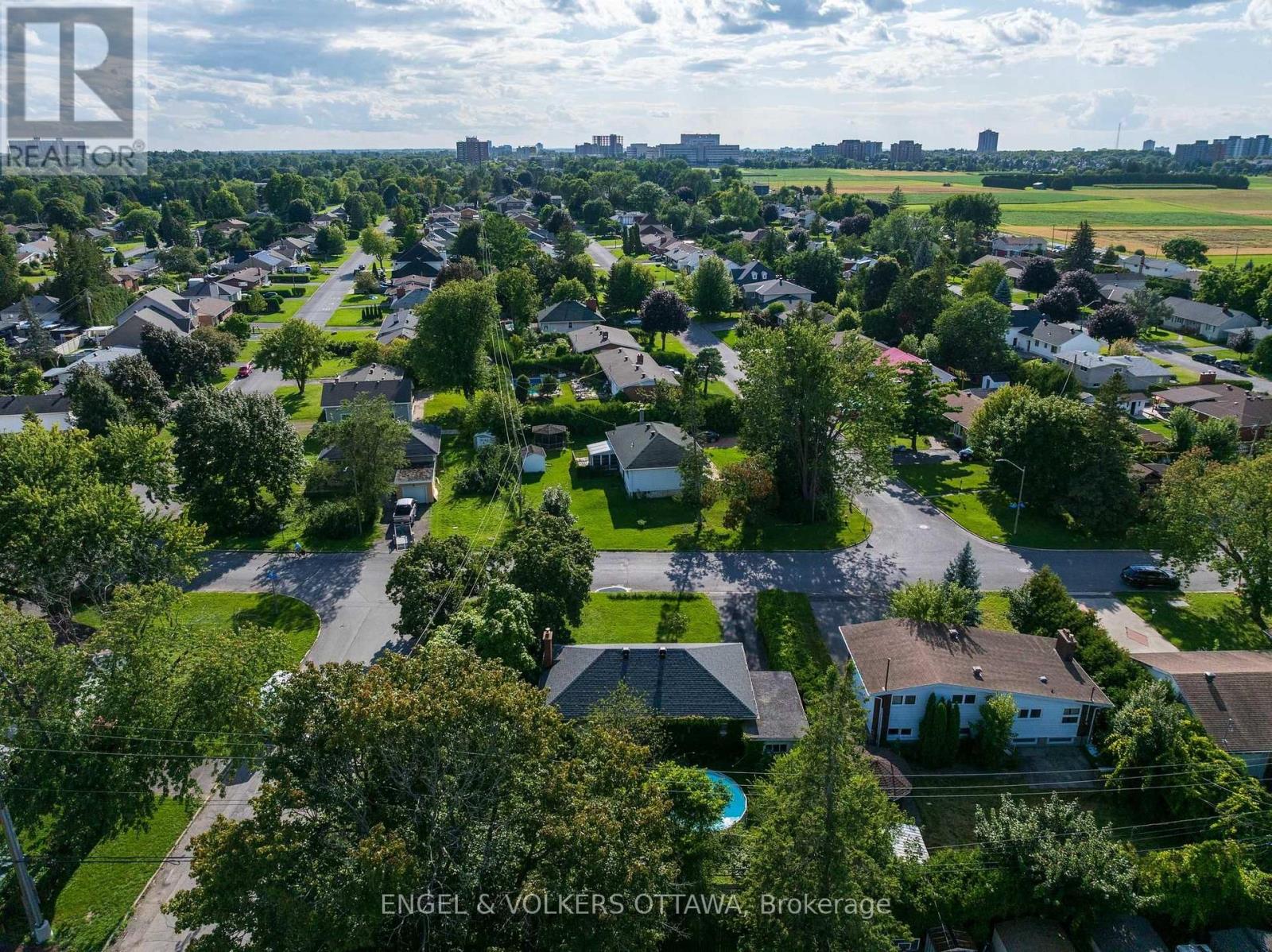 11 Hilliard Avenue, Ottawa, Ontario  K2E 6B8 - Photo 12 - X13791990