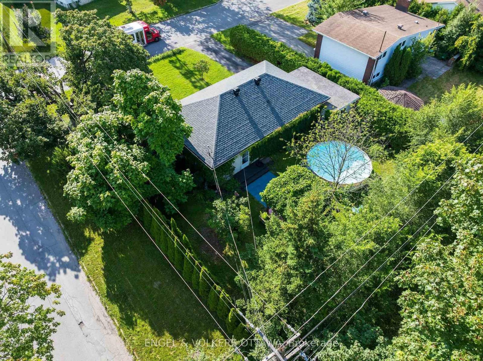 11 Hilliard Avenue, Ottawa, Ontario  K2E 6B8 - Photo 5 - X13791990