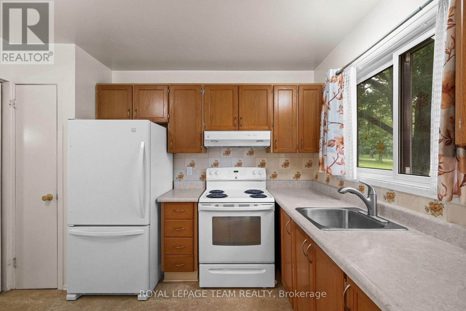 E - 73 Foxfield Drive, Ottawa, Ontario  K2J 1L7 - Photo 7 - X13791992