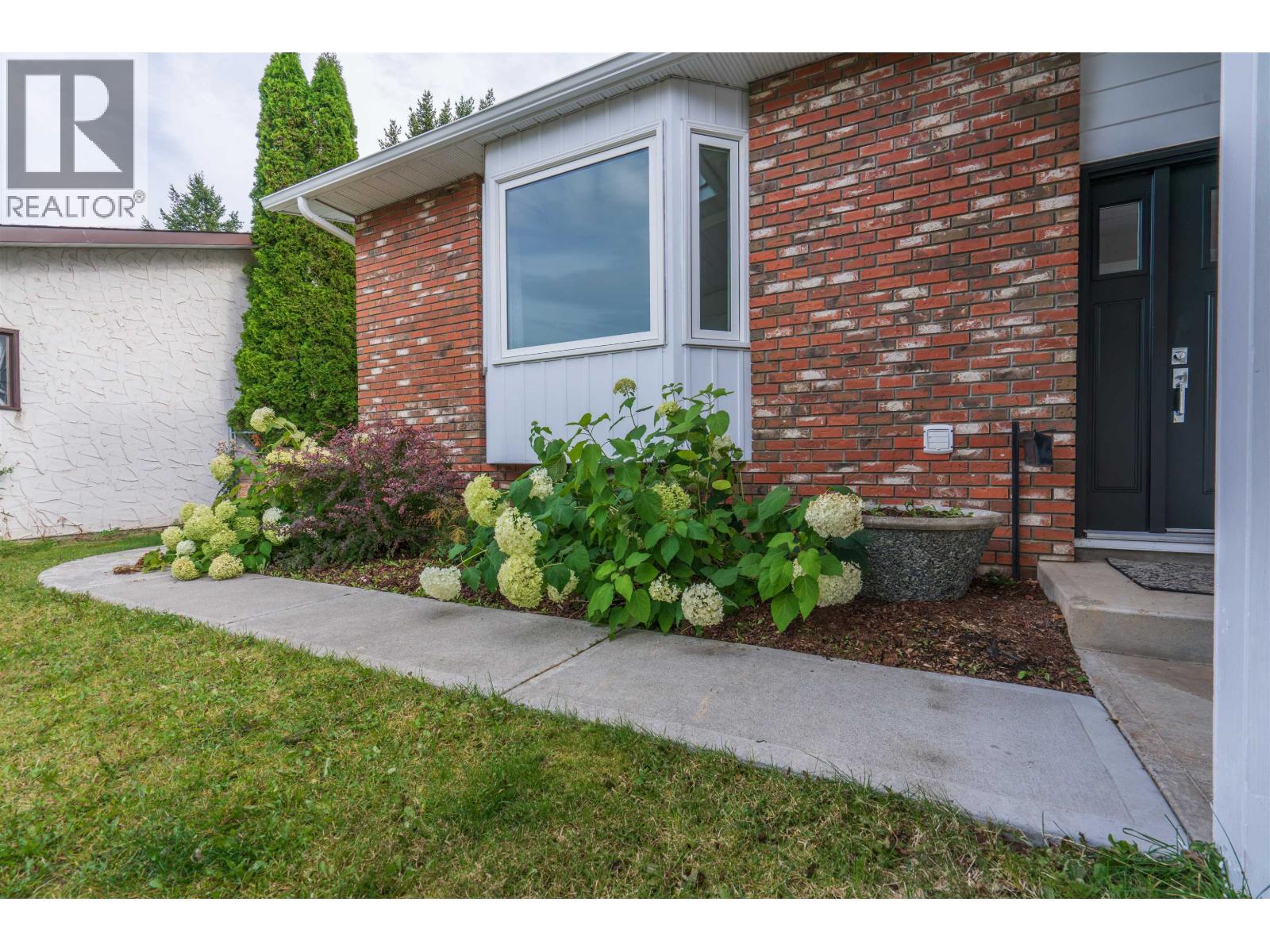 7718 St. Mark Crescent, Prince George, British Columbia  V2N 4B8 - Photo 3 - R3166235