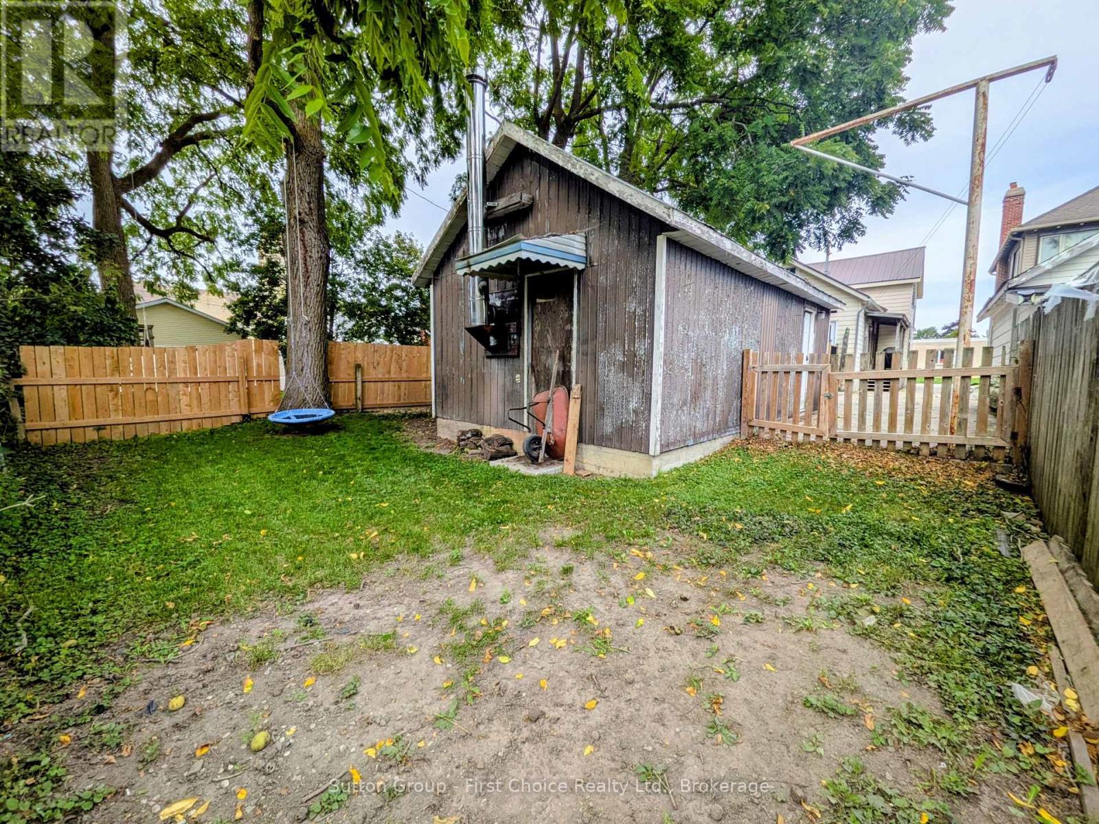 41 Goderich Street W, Huron East, Ontario N0K 1W0 - Photo 39 - X13740664