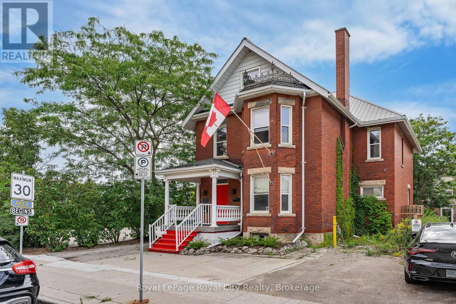 15 CORK STREET E, Guelph, Ontario